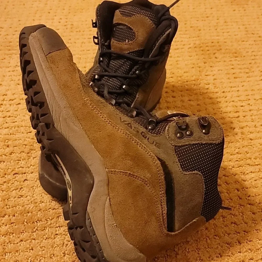 Vasque visit hiking boots size 8